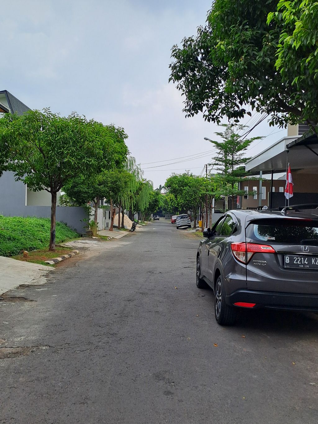 foto posisi tengah perumahan KEMANG PRATAMA - 2-5