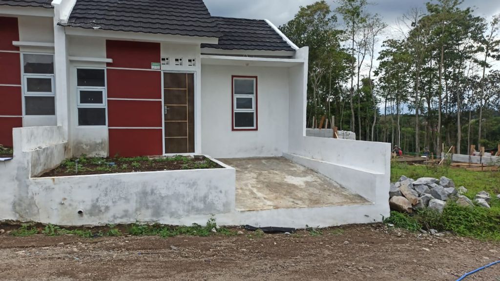 foto tampak rumah tipe 30 perumahan Griya Alfarizky
