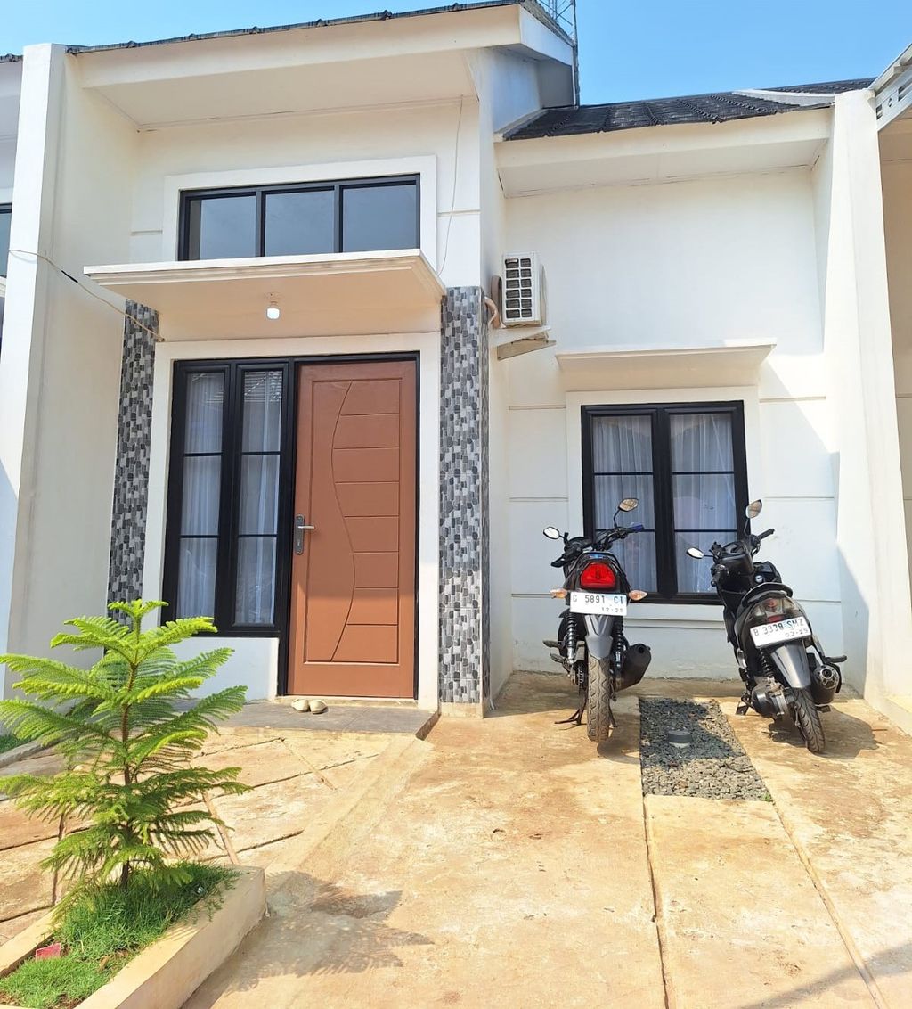 foto tampak rumah tipe 40/72 perumahan KRISMAYA TANGGERANG