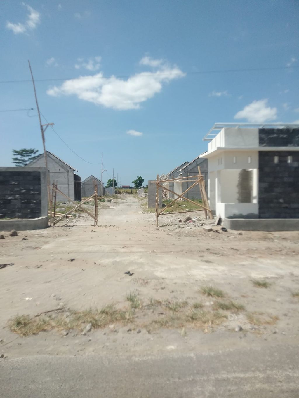foto gerbang perumahan GRAHA IRFAI RESIDENCE 2