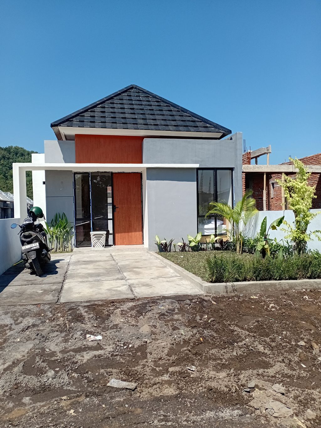 foto contoh rumah perumahan Giri Savvana