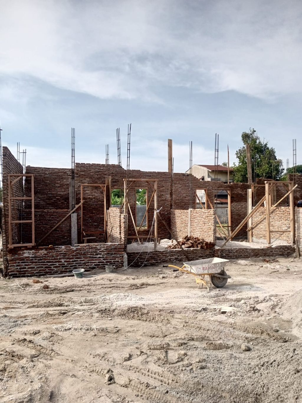 foto contoh rumah perumahan SETIA GARDEN