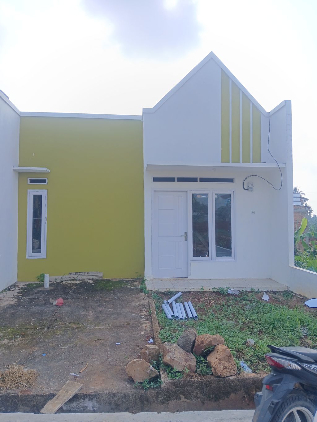 foto tampak rumah tipe SUBSIDI perumahan GRAND ARTHA 2