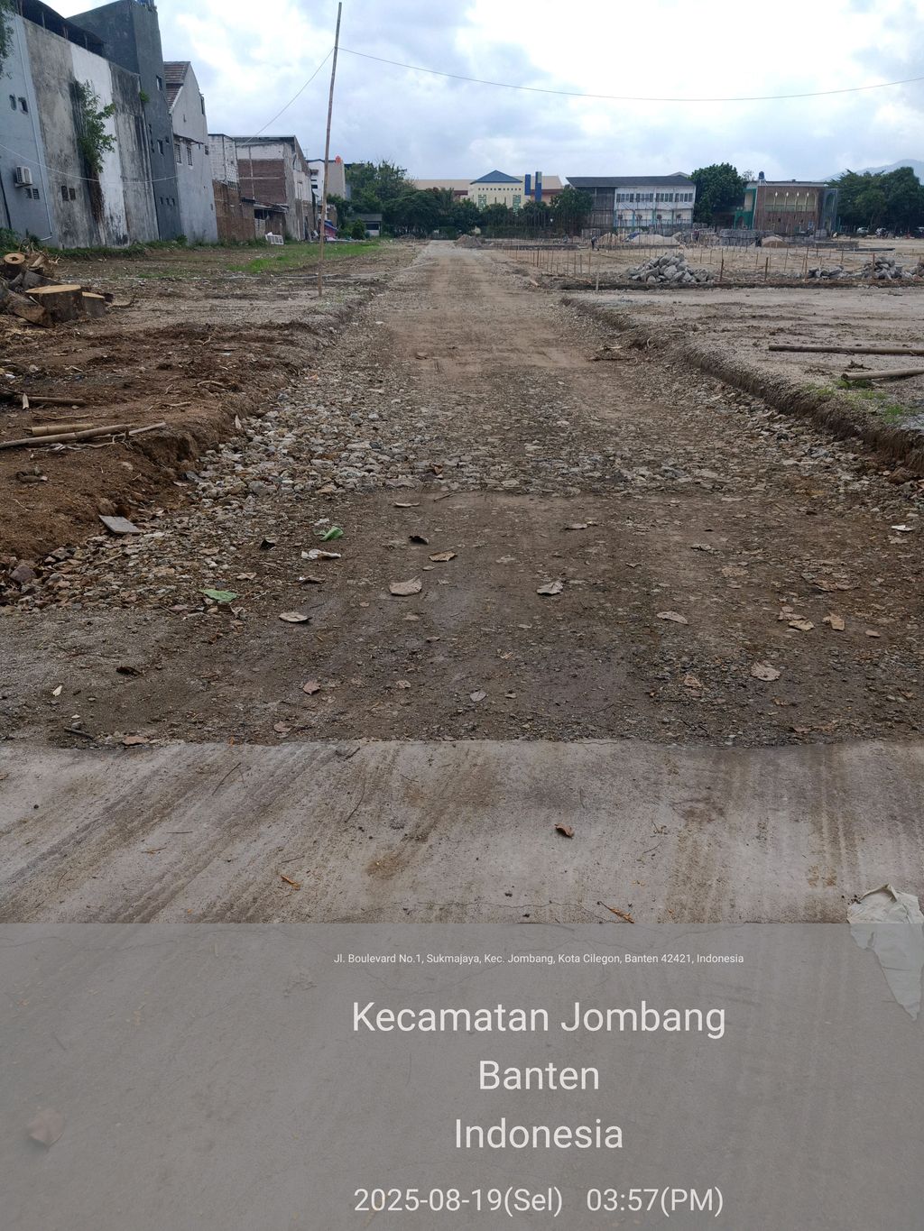 foto posisi tengah perumahan CEMPAKA RESIDENCE