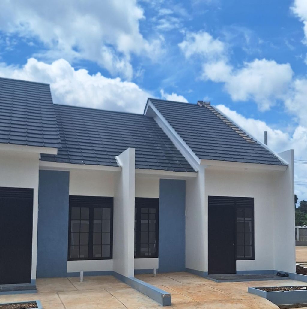 foto tampak rumah tipe 36/70 perumahan KRISMAYA PREMIER