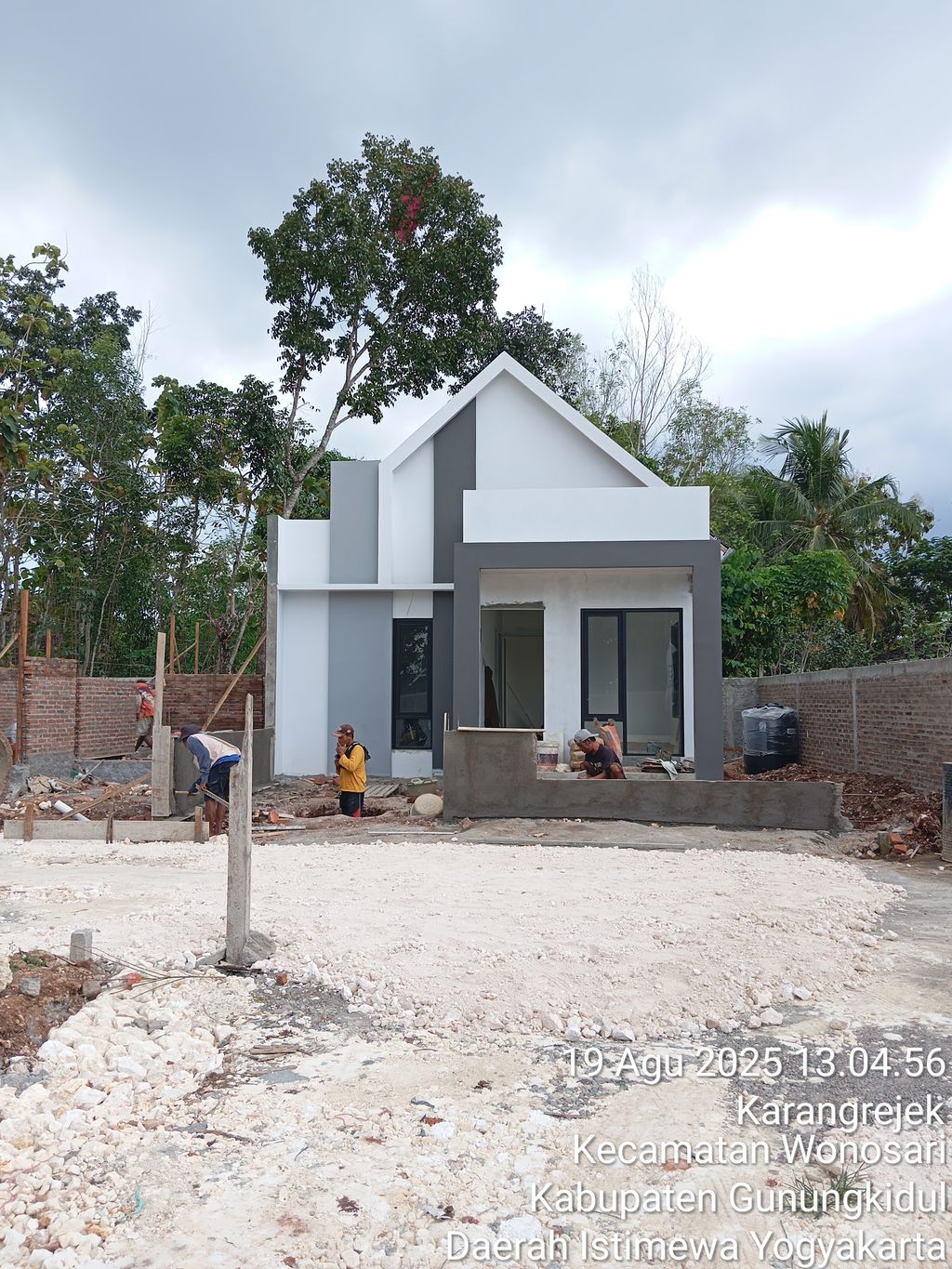 foto contoh rumah perumahan Omaya Hills