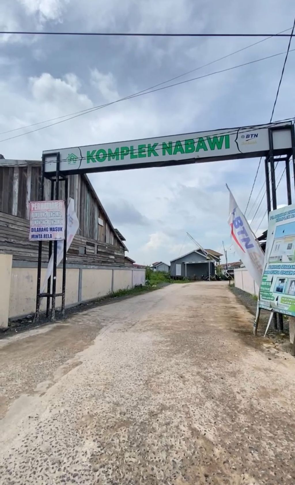 foto gerbang perumahan KOMPLEK NABAWI TAHAP 2