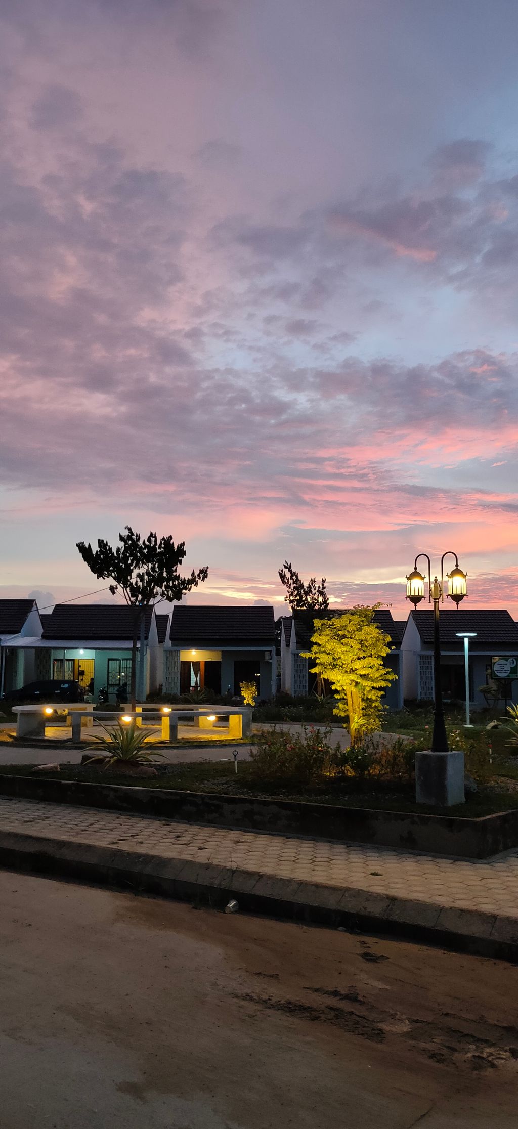 foto posisi tengah perumahan PERMATA LAND 4 ONYX