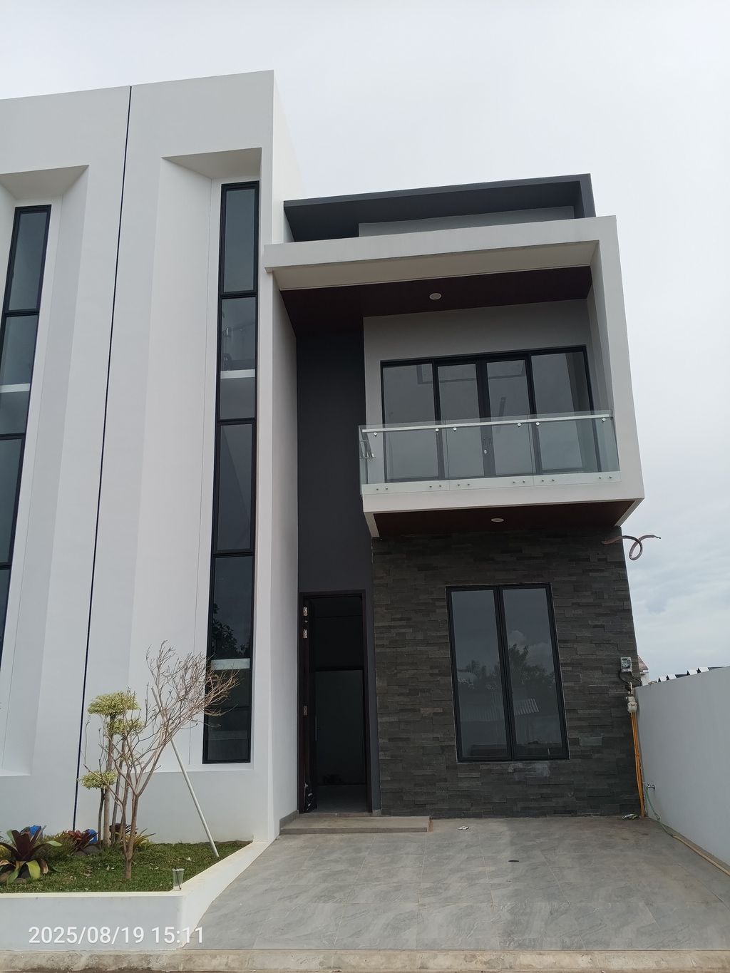 foto contoh rumah perumahan Garuda Hills Residence