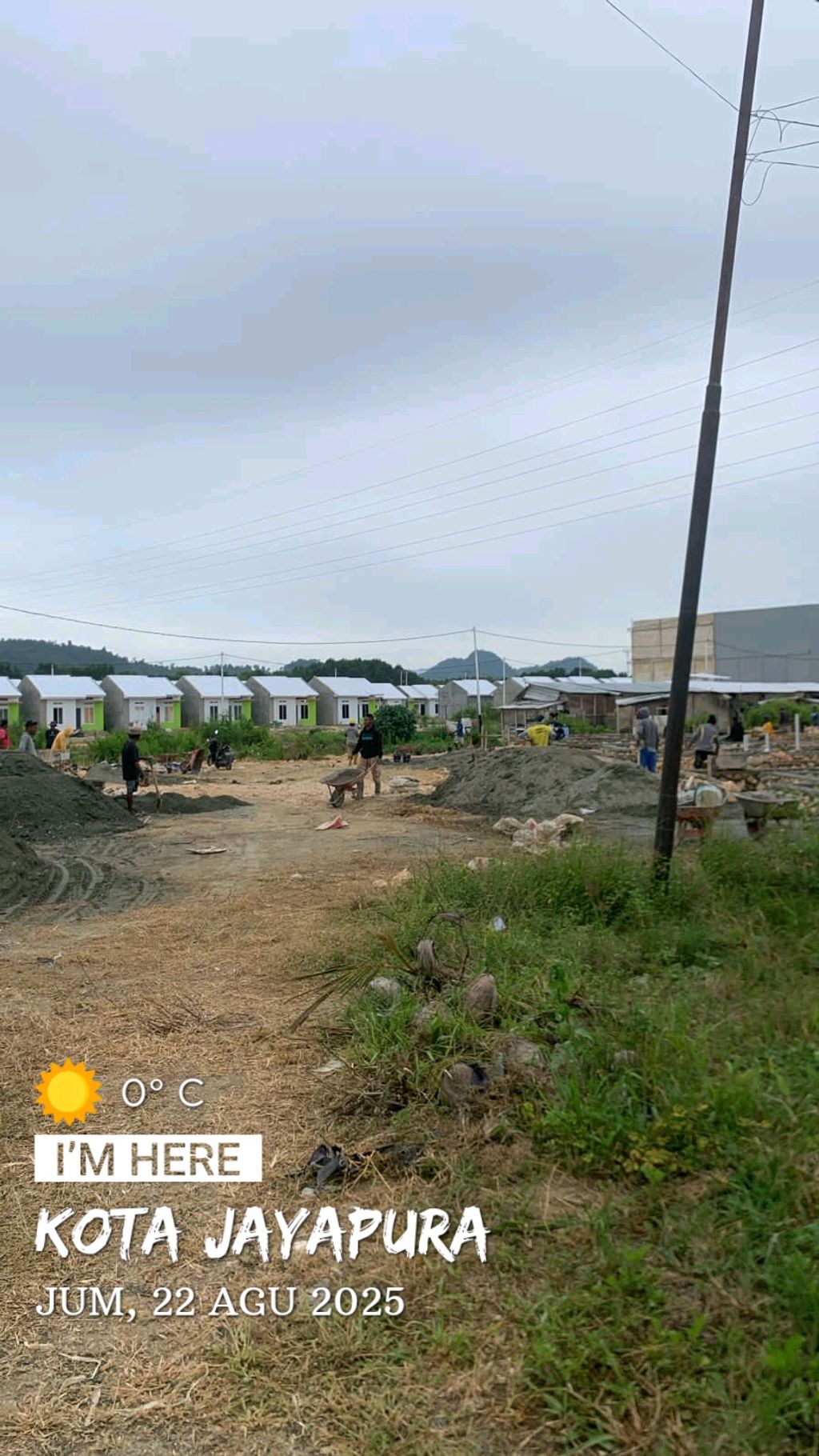 foto posisi tengah perumahan GRIYA ALIKA 4