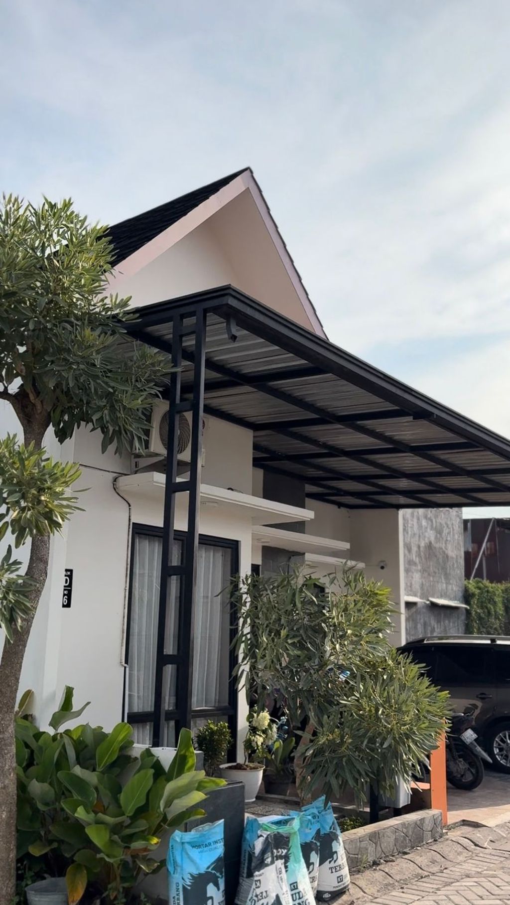 foto tampak rumah tipe Luna perumahan THE ASTERIA PARKVIEW