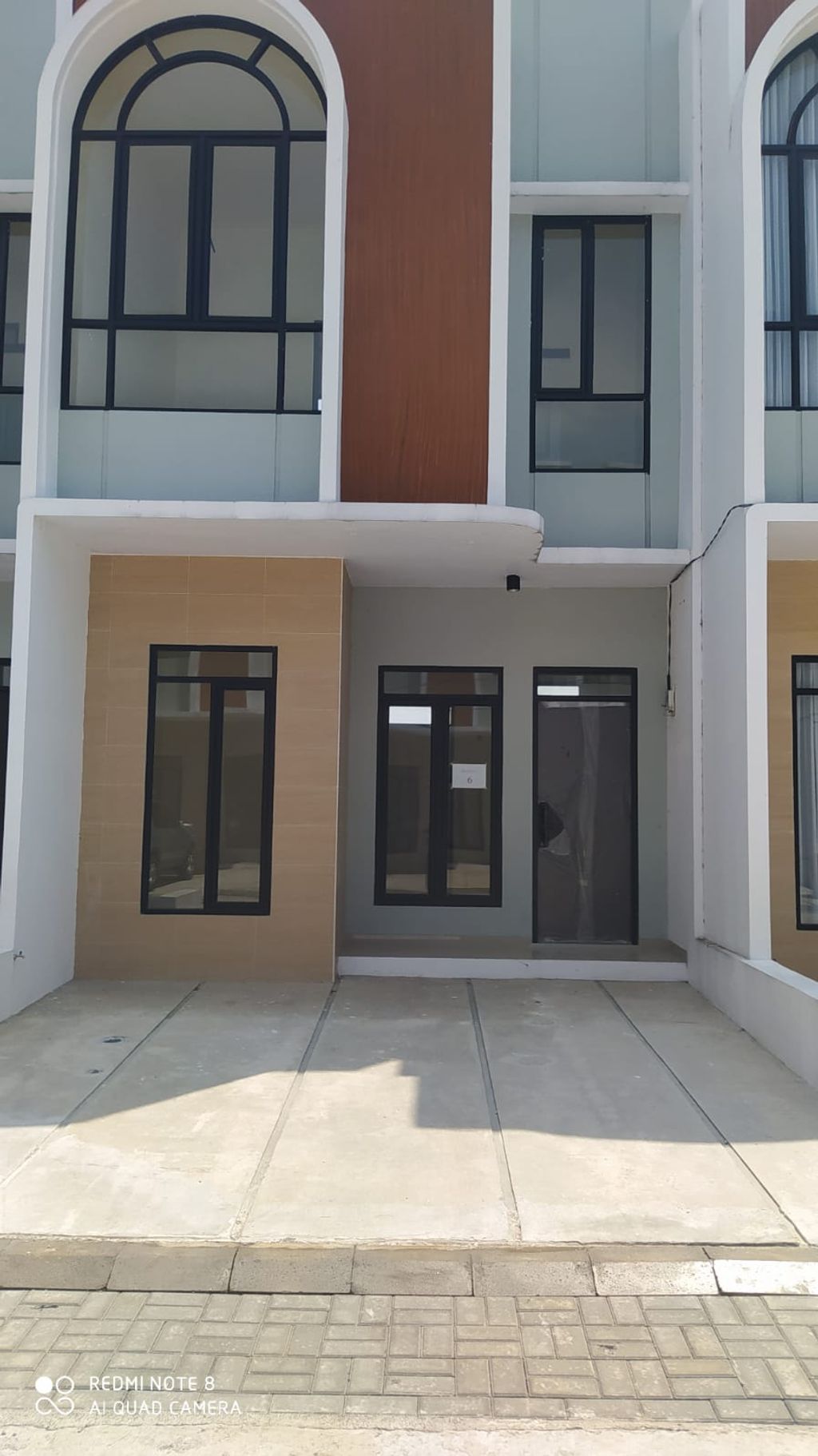 foto tampak rumah tipe 43 Compact 3 Kamar HC (485) perumahan G-Land Ciwastra Park 2