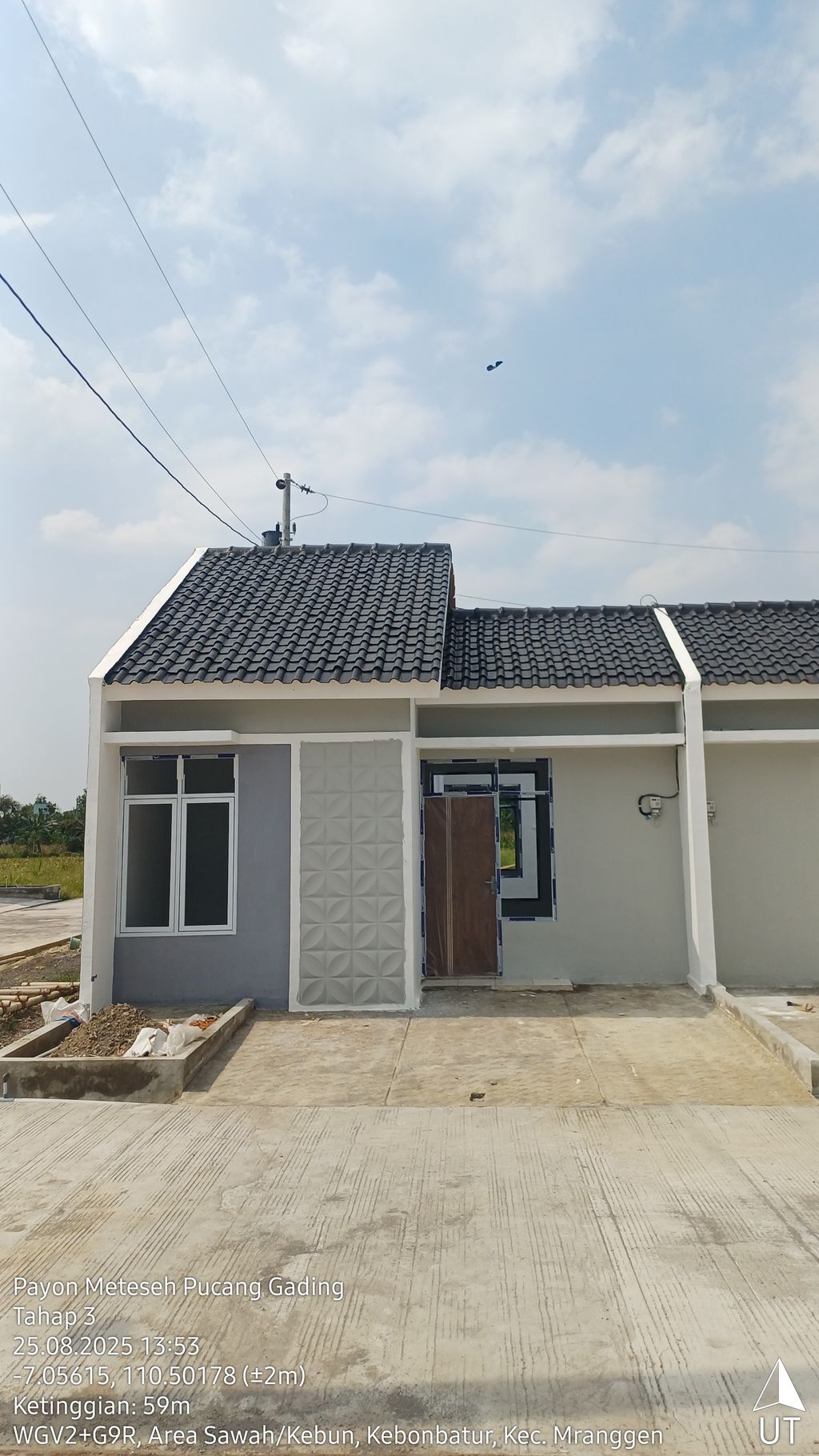 foto contoh rumah perumahan PAYON METESEH PERUMNAS PUCANG GADING TAHAP 3