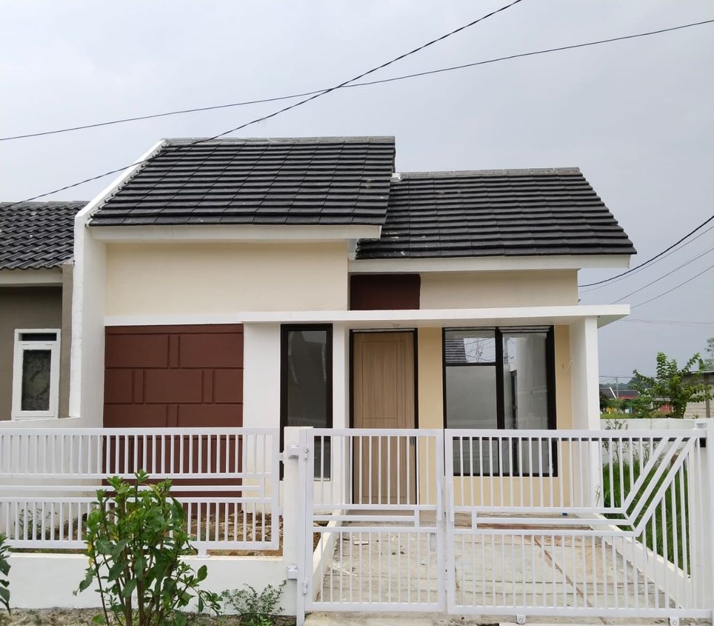 foto tampak rumah tipe KOM 28/79 DPP 355.500.000 perumahan Perumahan Puri Harmoni 8 Extension