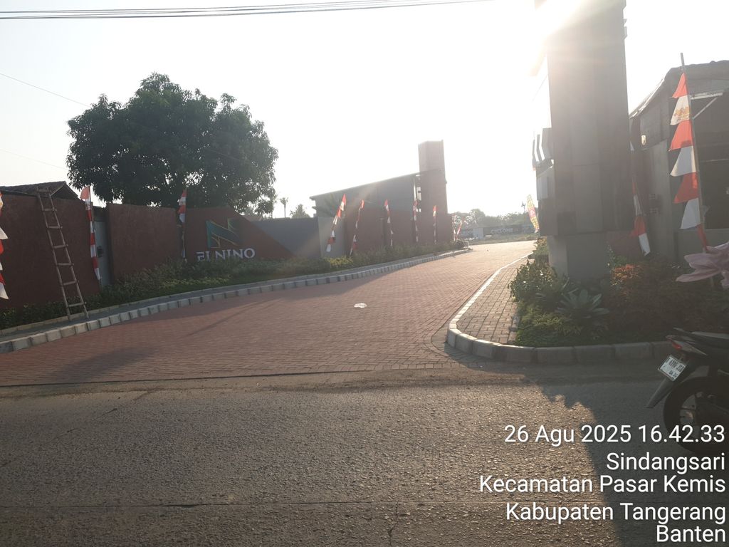 foto gerbang perumahan Elnino Living