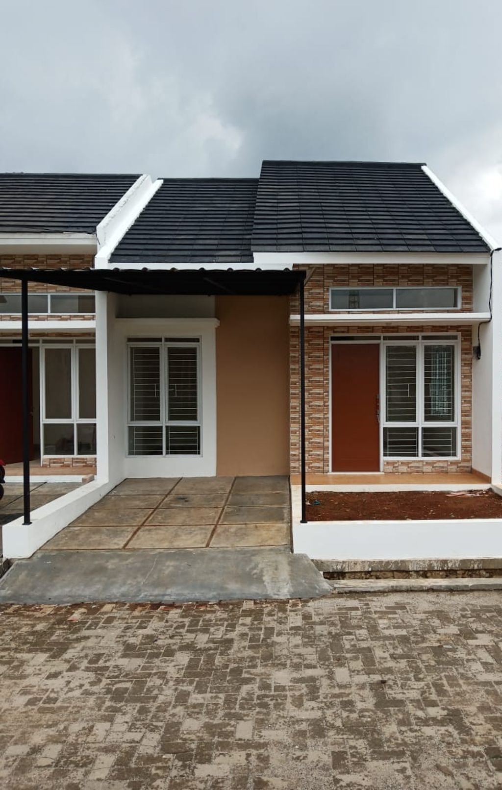 foto tampak rumah tipe DuaDua perumahan PAMULANG PARK RESIDENCE TAHAP 2