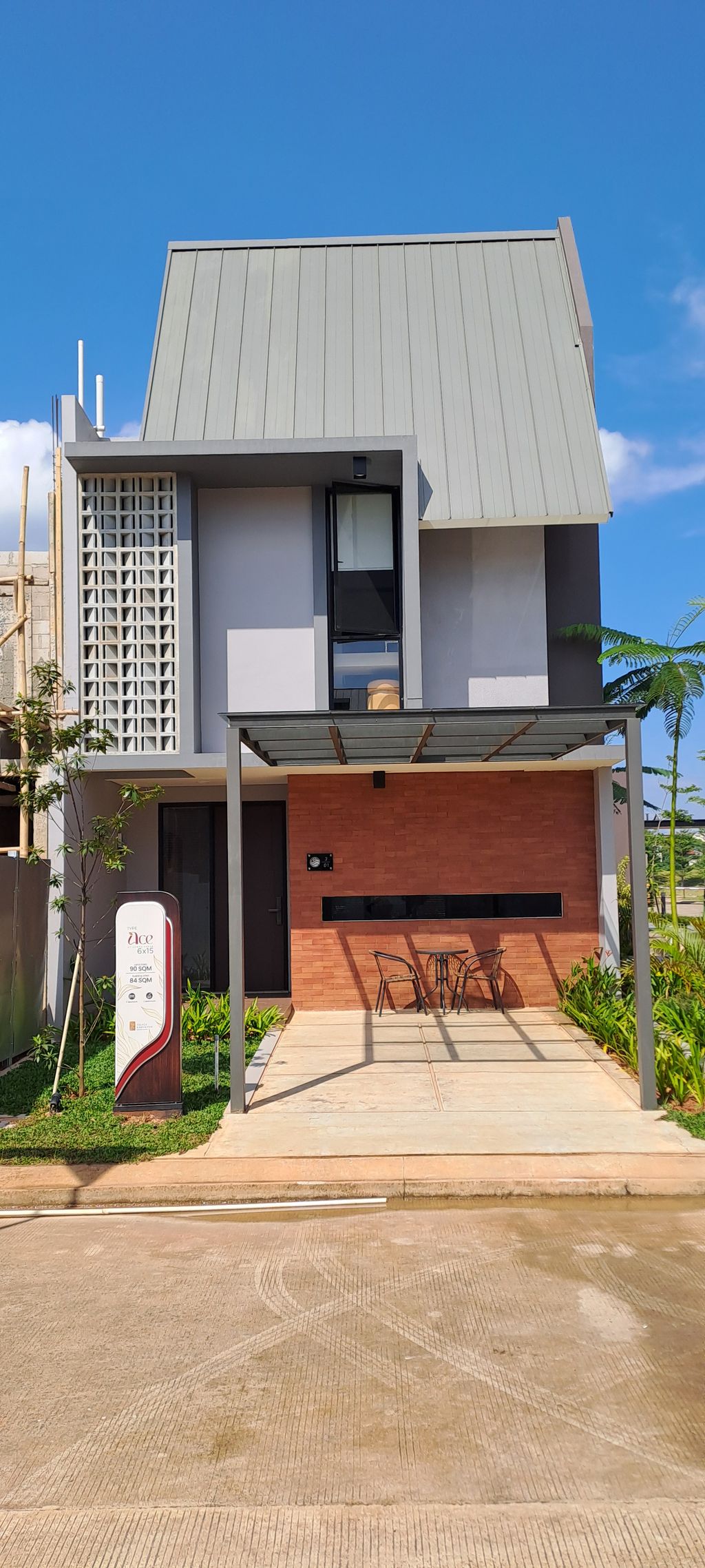 foto tampak rumah tipe ACE perumahan TELAGA KAHURIPAN