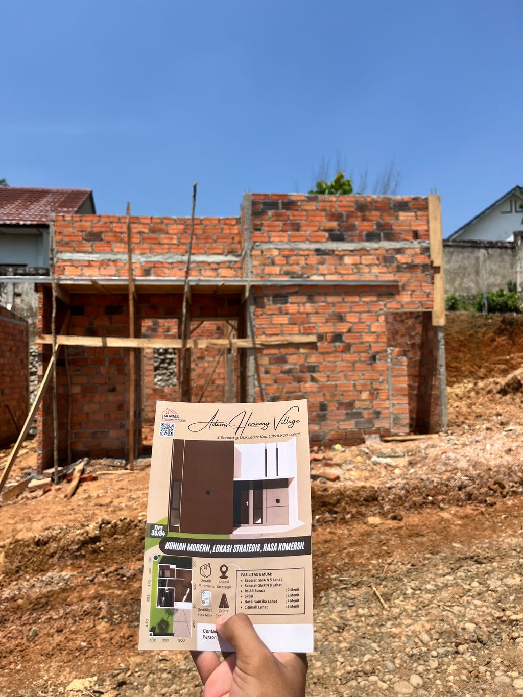 foto contoh rumah perumahan Adams Harmony Village