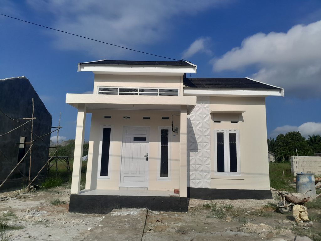foto contoh rumah perumahan KHARISMA TJILK RIWUT