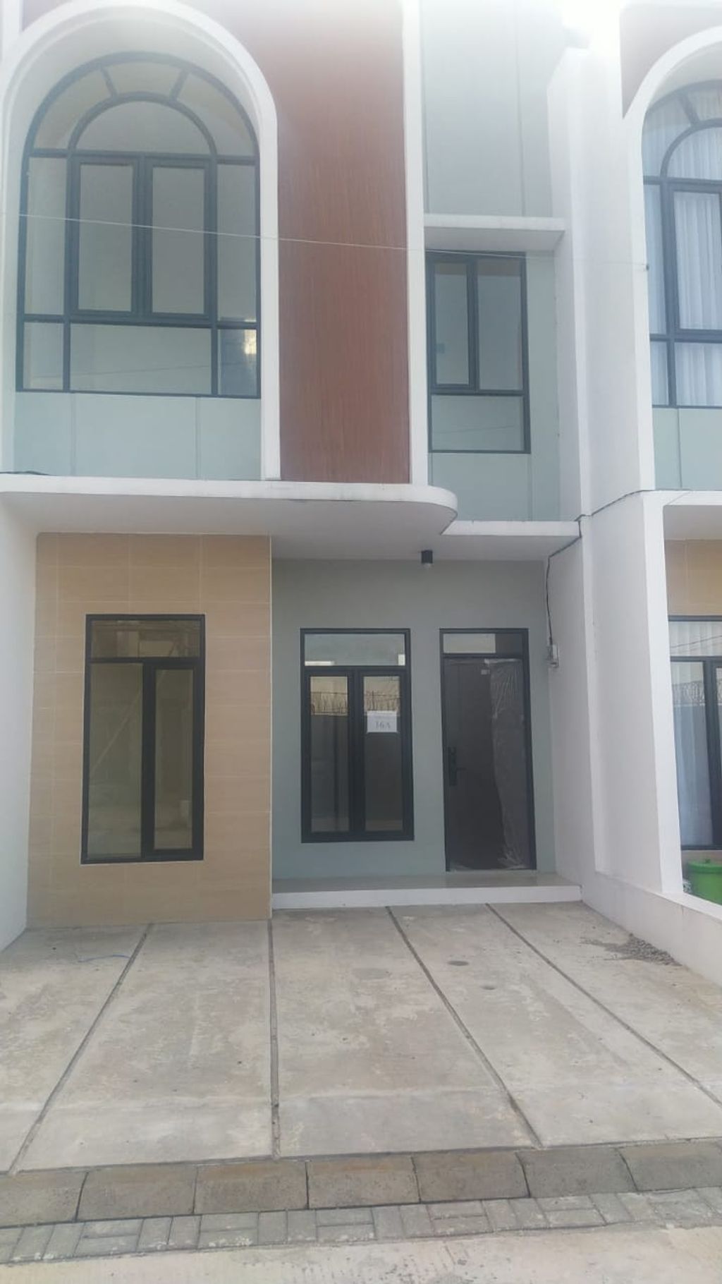 foto tampak rumah tipe 43 Compact 3 Kamar HC (485) perumahan G-Land Ciwastra Park 2