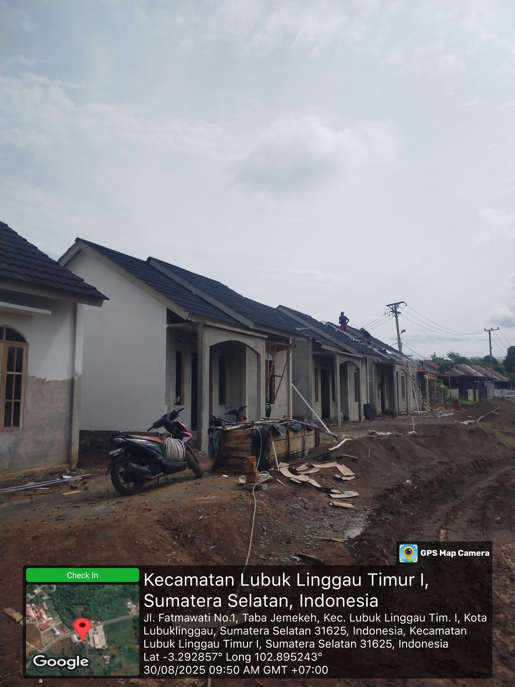 foto posisi tengah perumahan Perumahan Kembar Regency