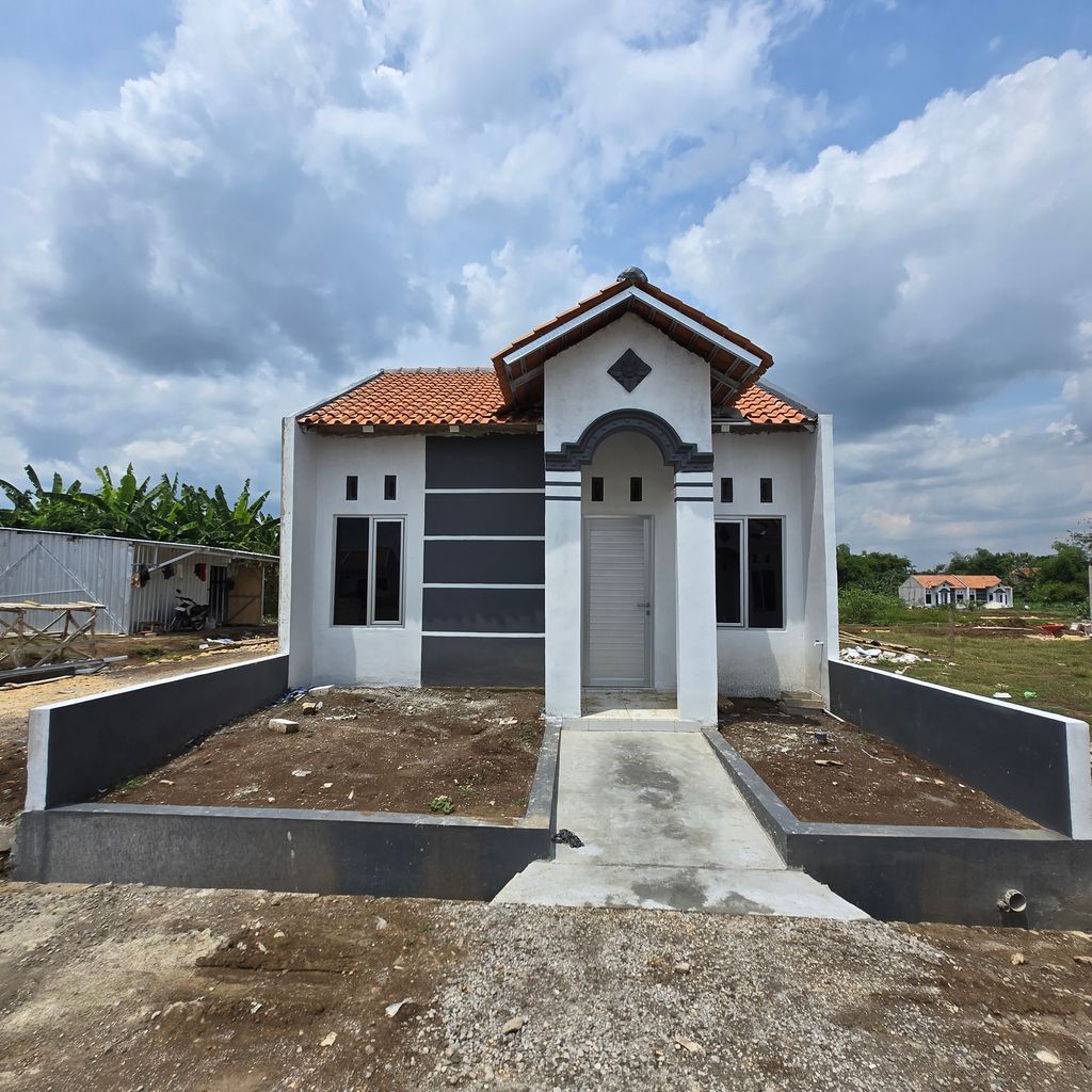 foto tampak rumah tipe 30/60 perumahan Sidokerto Pesona Asri