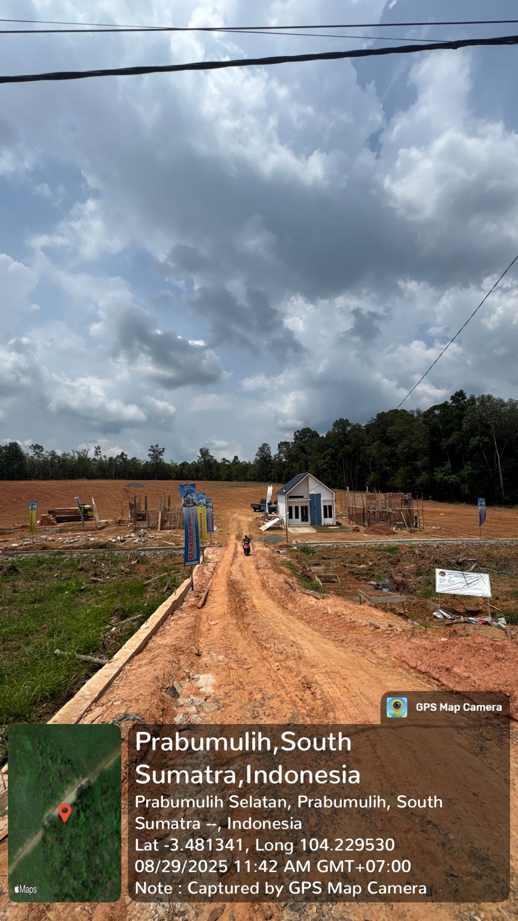 foto gerbang perumahan Tanjung Raman Lestari 2