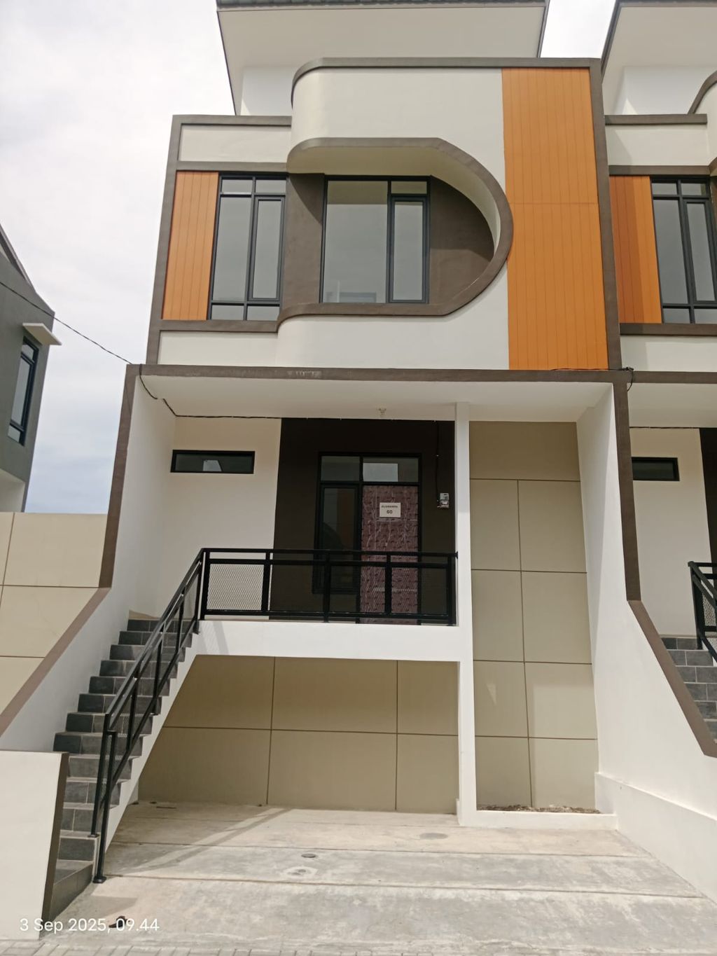 foto tampak rumah tipe 50 Compact 3 Kamar HC (571) perumahan G-Land Katapang Residence 1