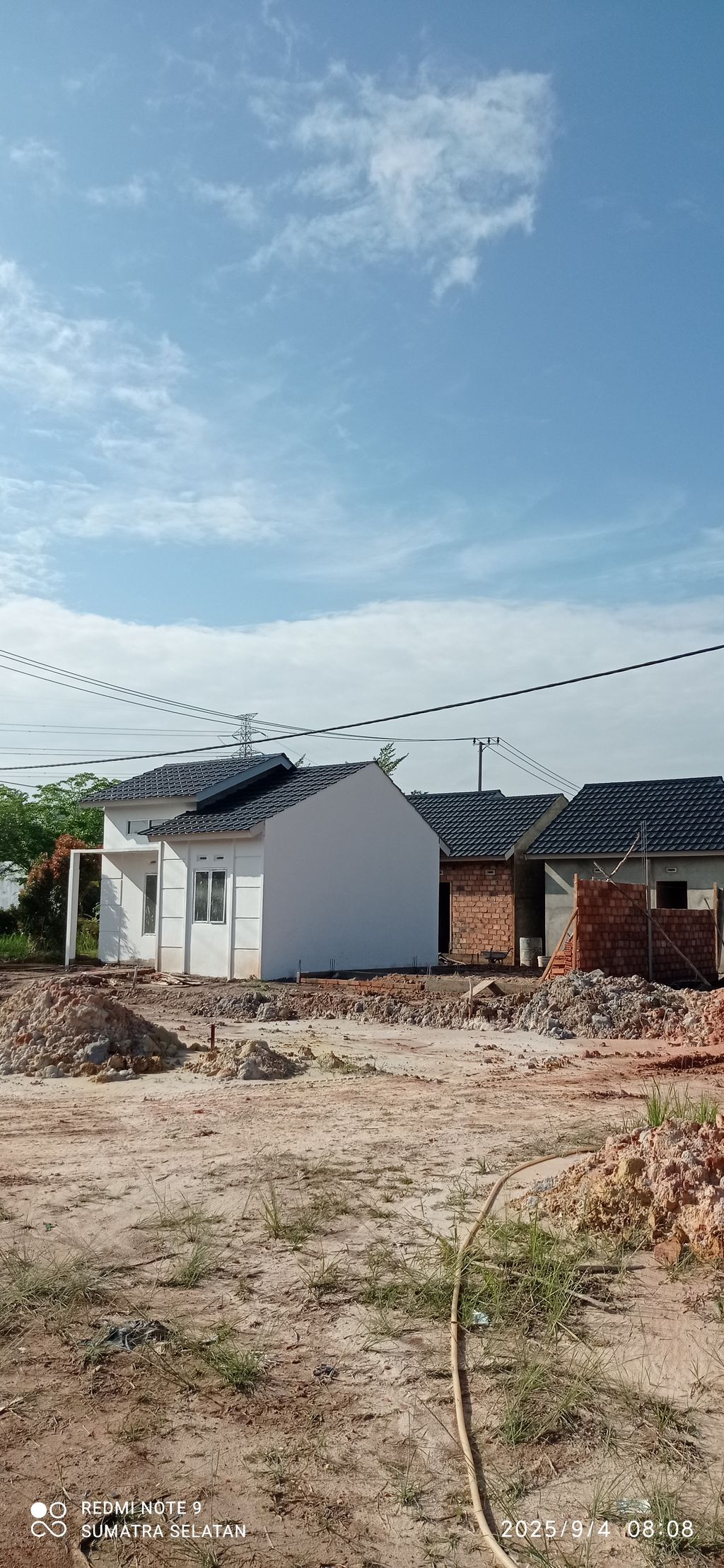foto posisi tengah perumahan SUKOMORO CITY CLUSTER TULIP