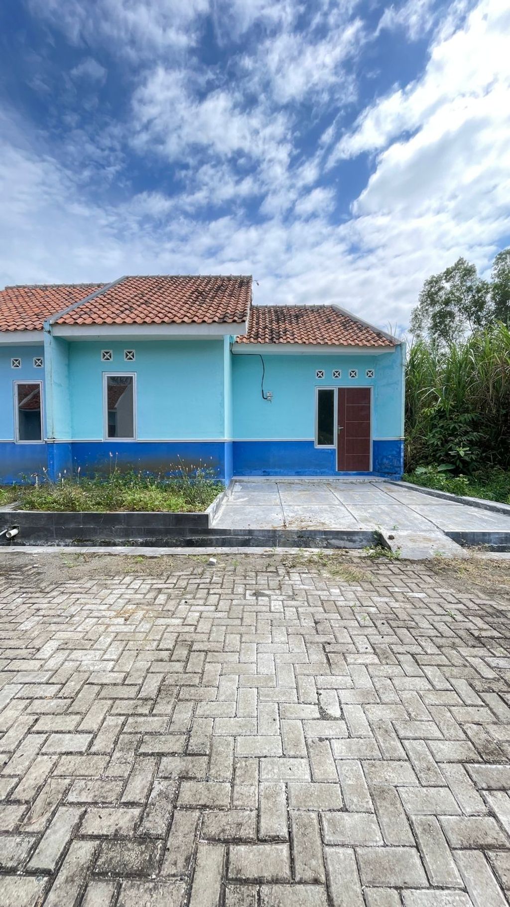 foto tampak rumah tipe Blok E NO 71 perumahan GRAND MAHKOTA SULTAN 4