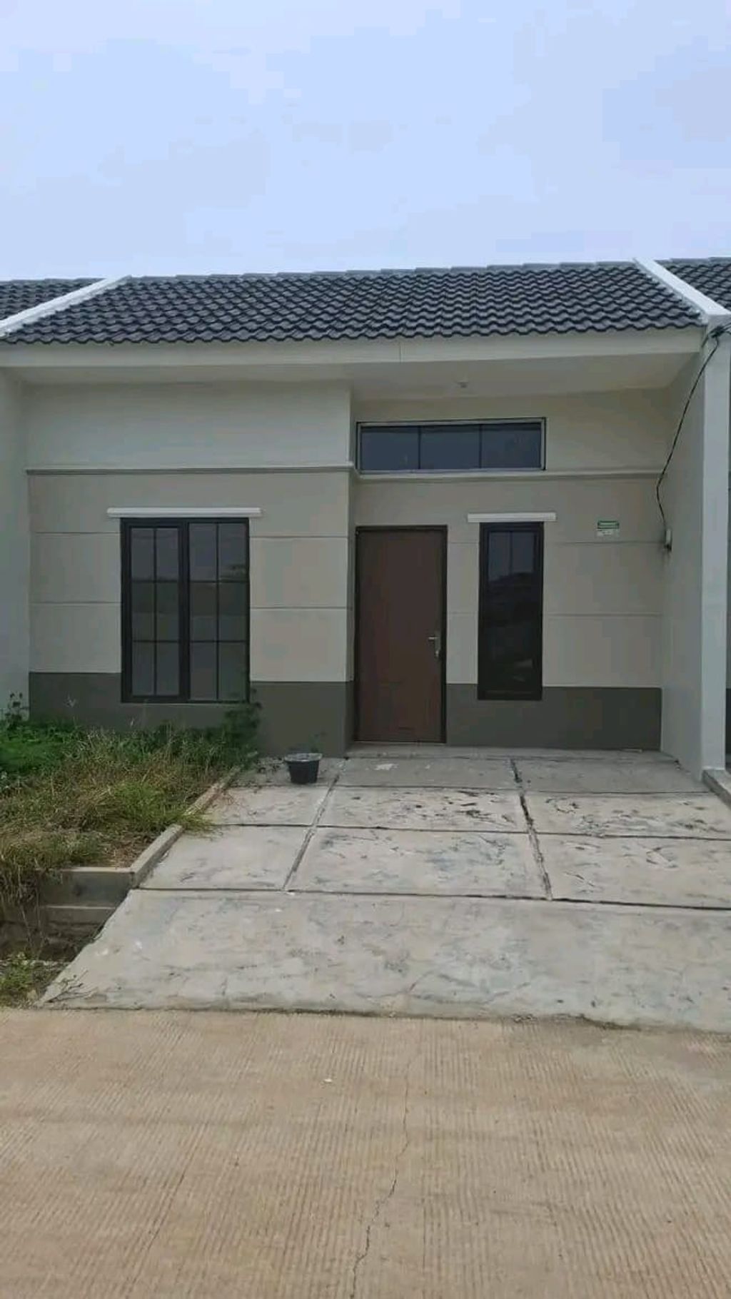 foto tampak rumah tipe 36/66 perumahan BUKIT CIANJUR RESIDENCE