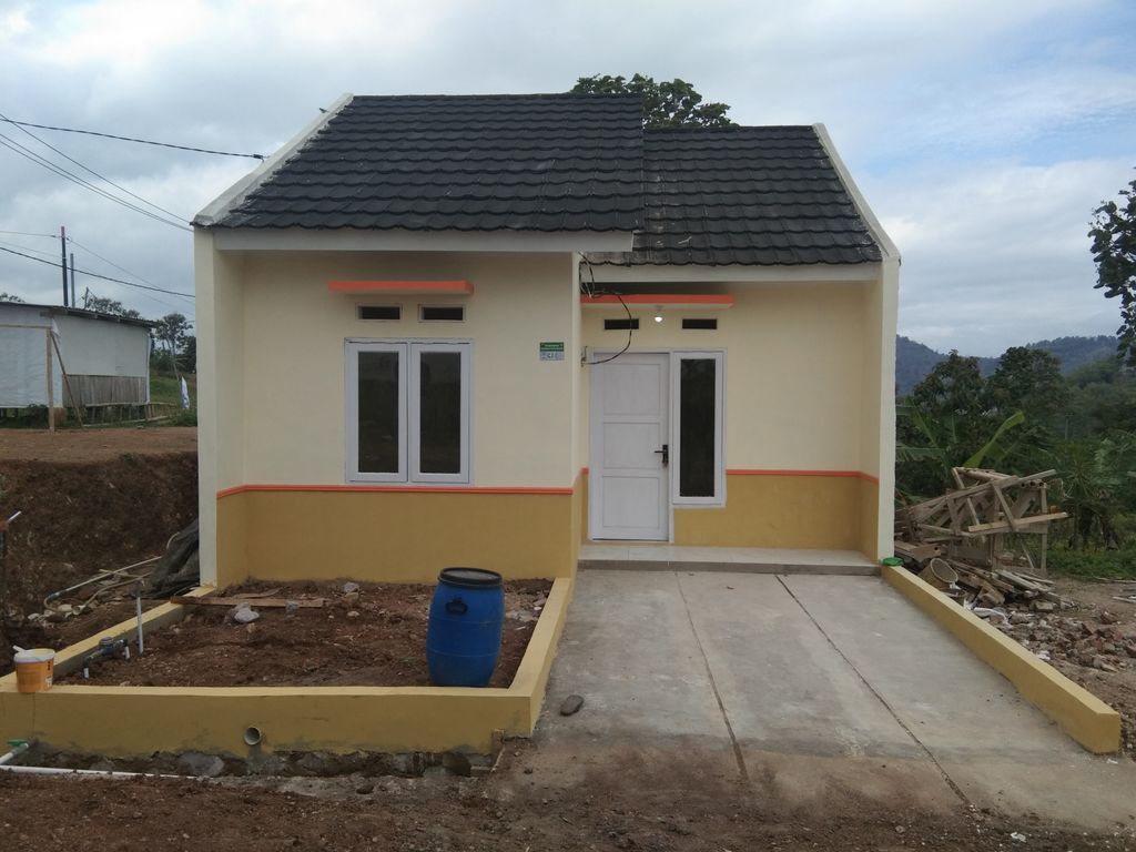 foto tampak rumah tipe 36 perumahan PERUMAHAN GRIYA PASOPATI REGENCY