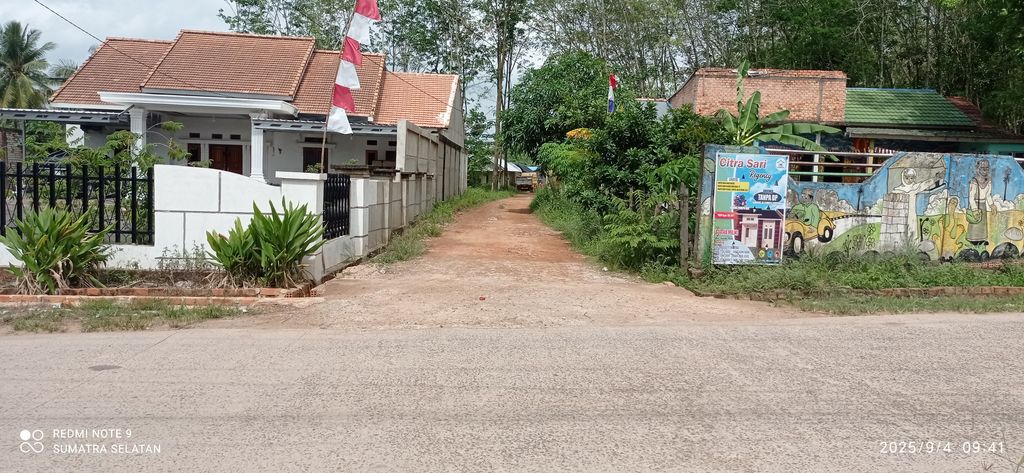 foto gerbang perumahan CITRA SARI REGENCY