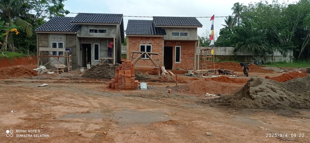 foto posisi tengah perumahan CITRA SARI REGENCY