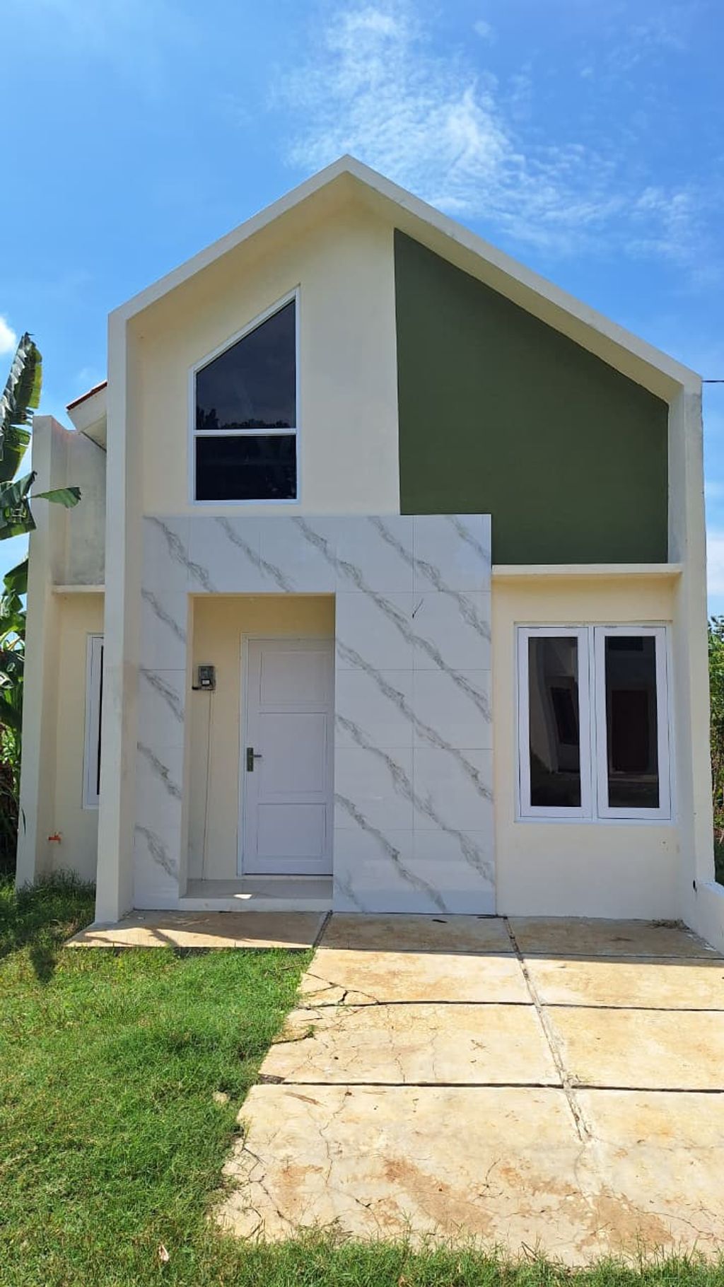 foto tampak rumah tipe 29/60 perumahan Graha Mulia Senggrong