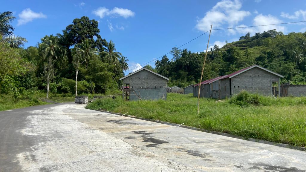 foto gerbang perumahan CHERRY LAND 5