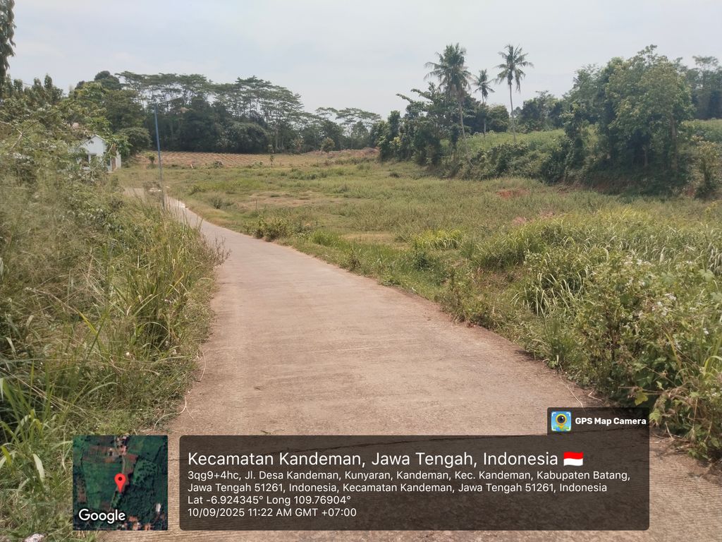 foto gerbang perumahan GRIYA KANDEMAN BARU
