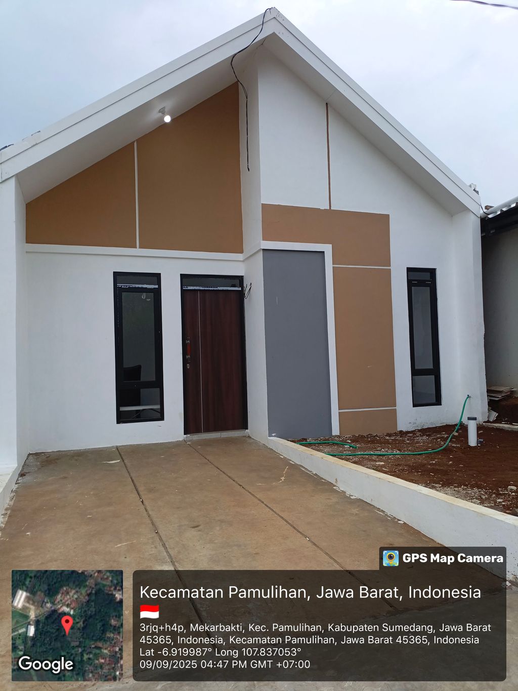 foto contoh rumah perumahan INDO REGENCY