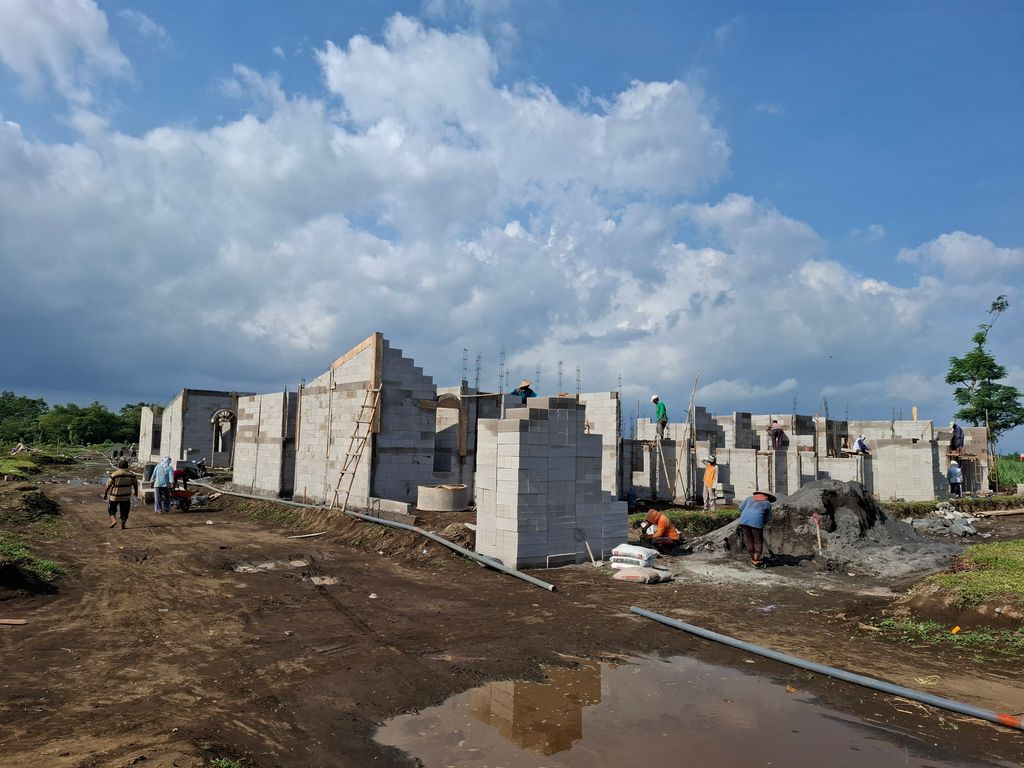 foto posisi tengah perumahan Clarysa Grande