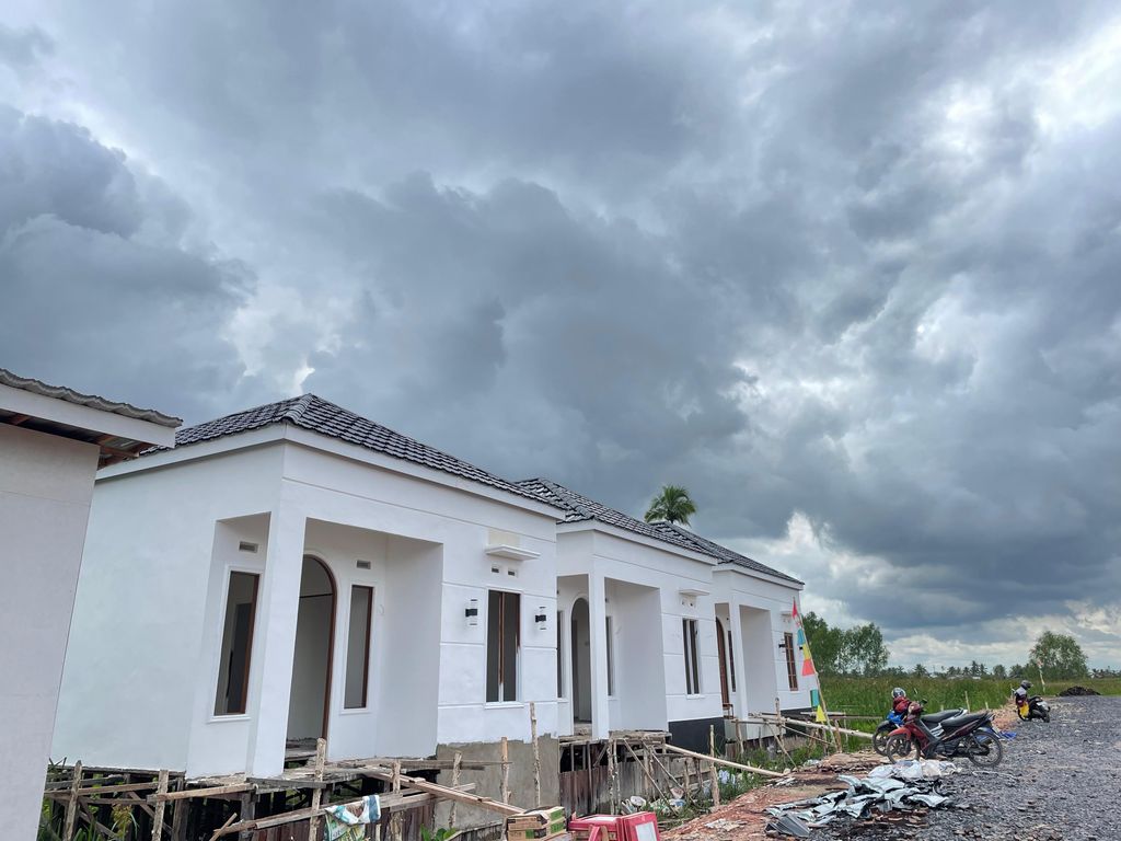 foto posisi tengah perumahan NUR AISYA LESTARI RESIDENCE