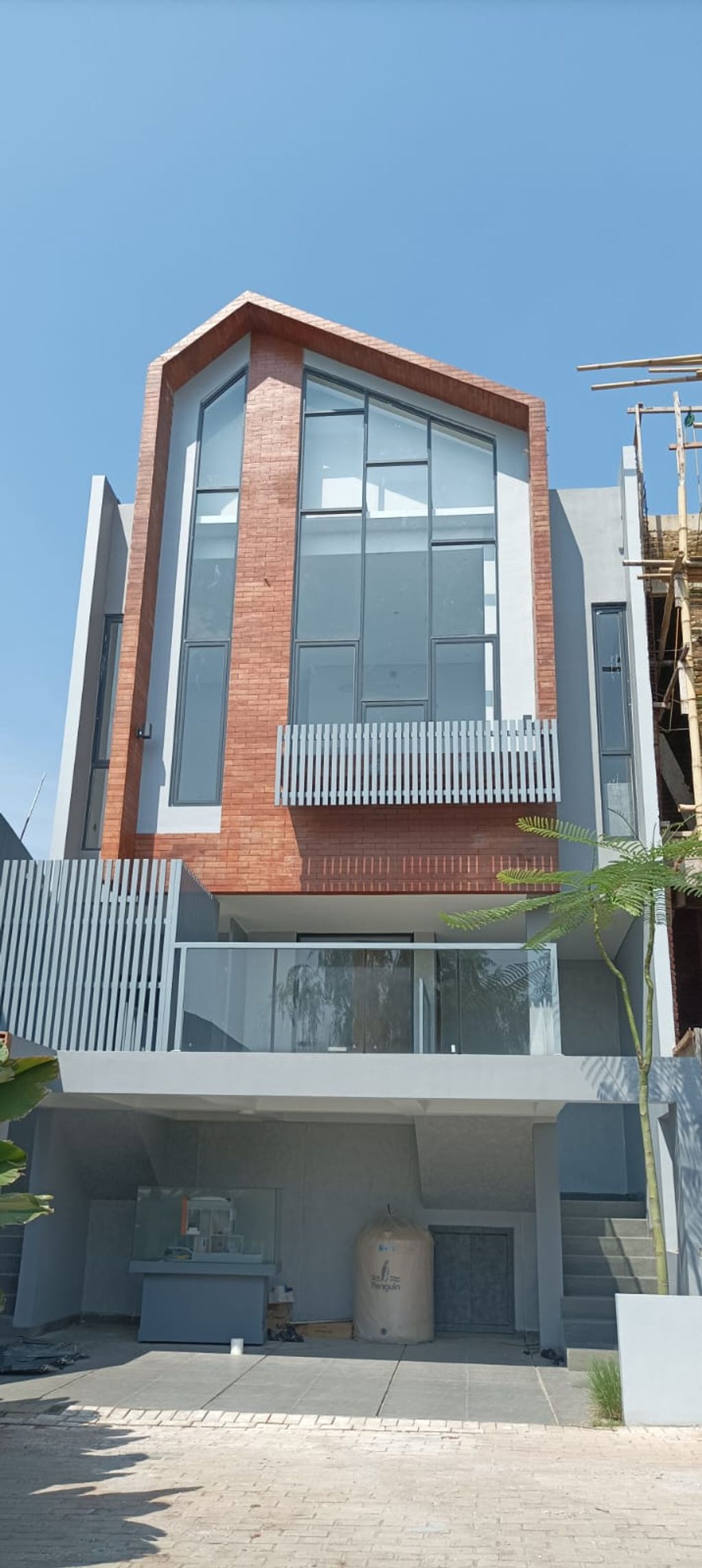 foto tampak rumah tipe 148 perumahan the kana house