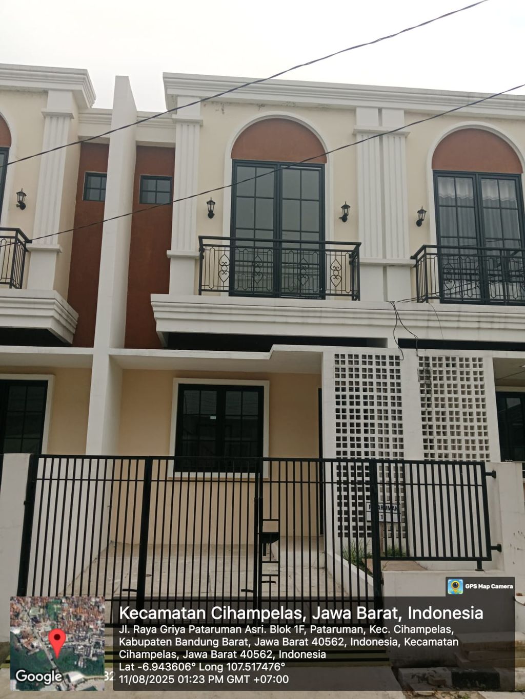 foto tampak rumah tipe 50 Compact High Ceiling (3KT) (490) perumahan Griya Pataruman Asri 1