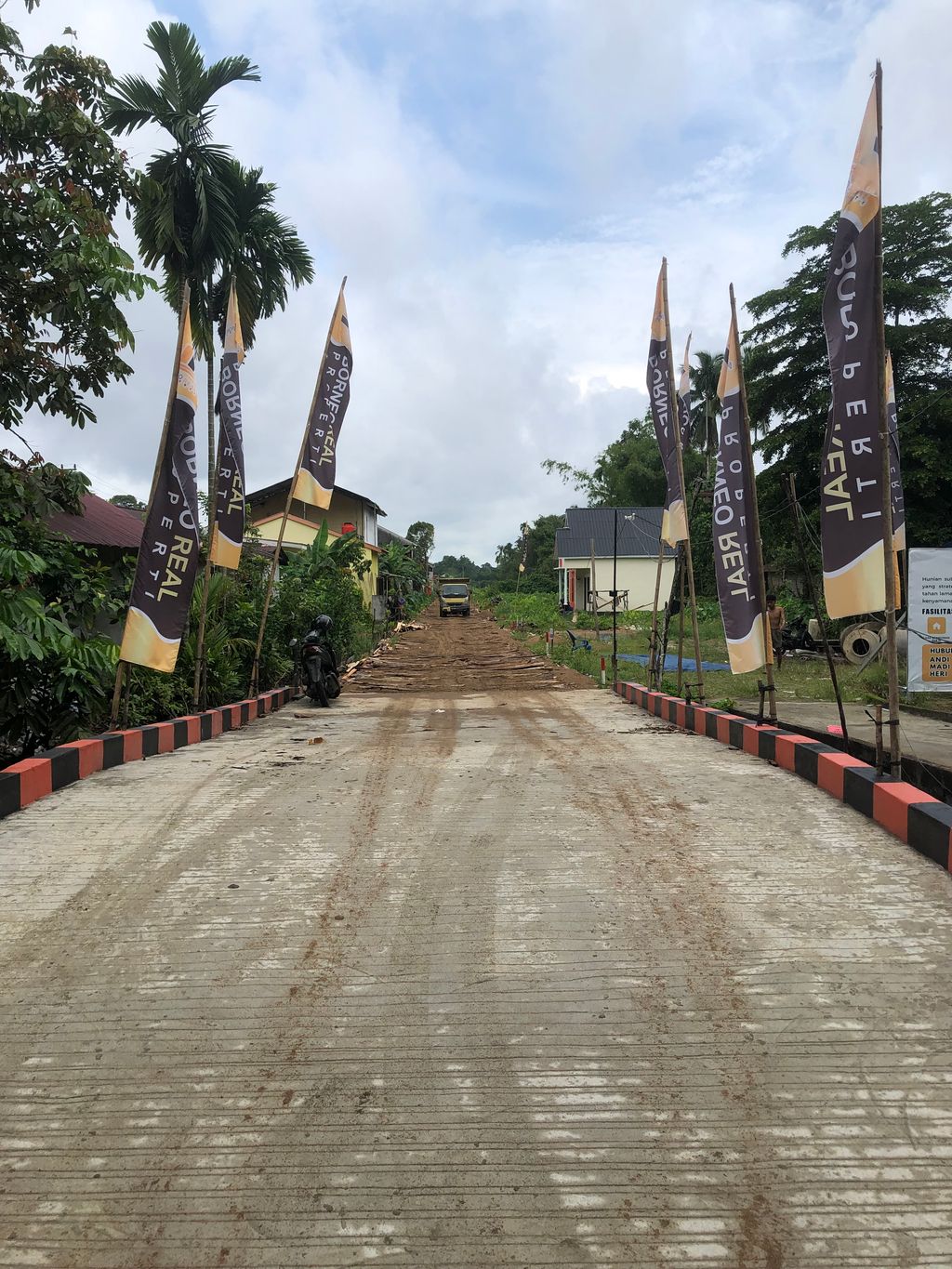 foto gerbang perumahan PERMATA ALAM LESTARI 2