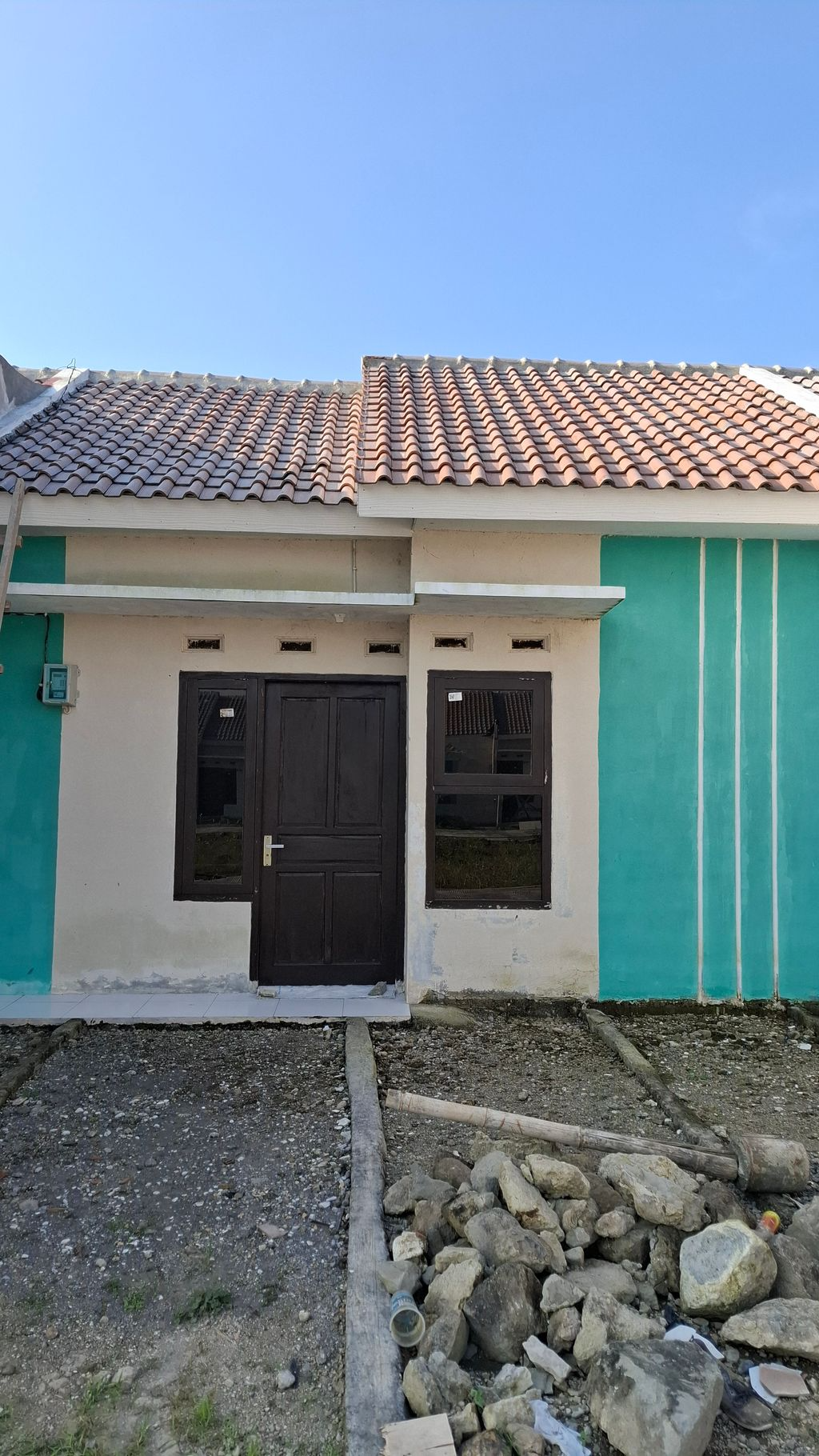 foto tampak rumah tipe 36/84 perumahan GRAHA JONE RESIDENCE