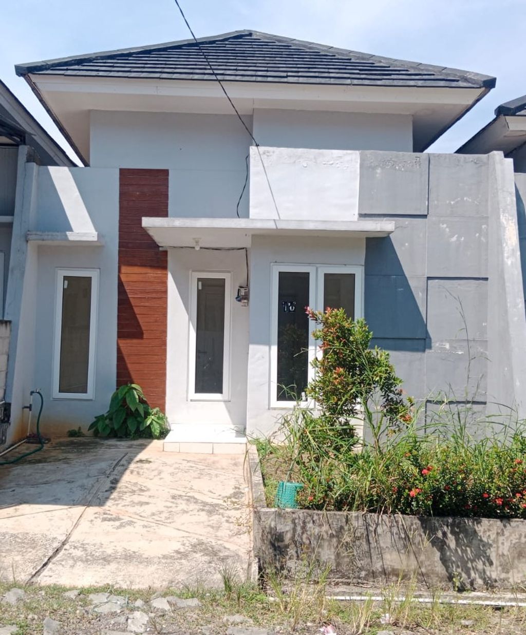 foto tampak rumah tipe Garuda perumahan AquilaValley