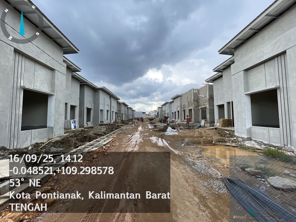 foto posisi tengah perumahan THE ROYAL SPRING