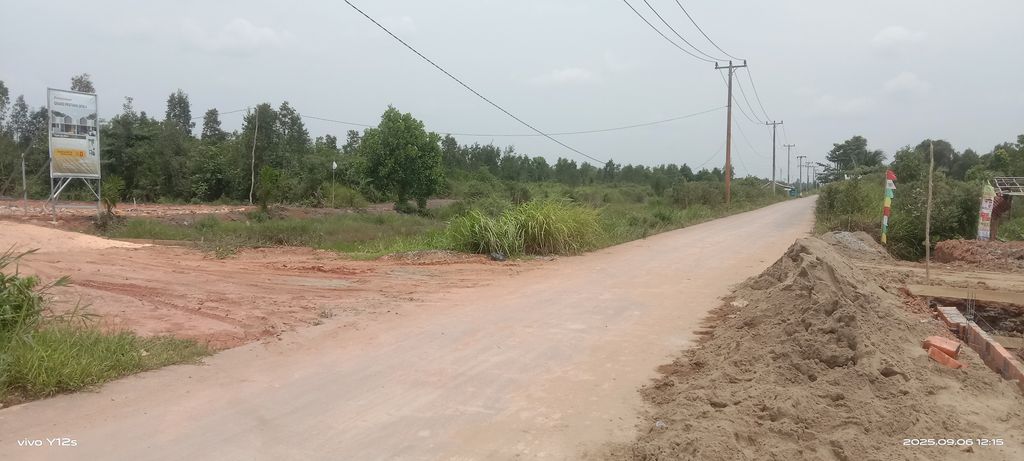 foto gerbang perumahan GRAND PRATAMA JAYA 3