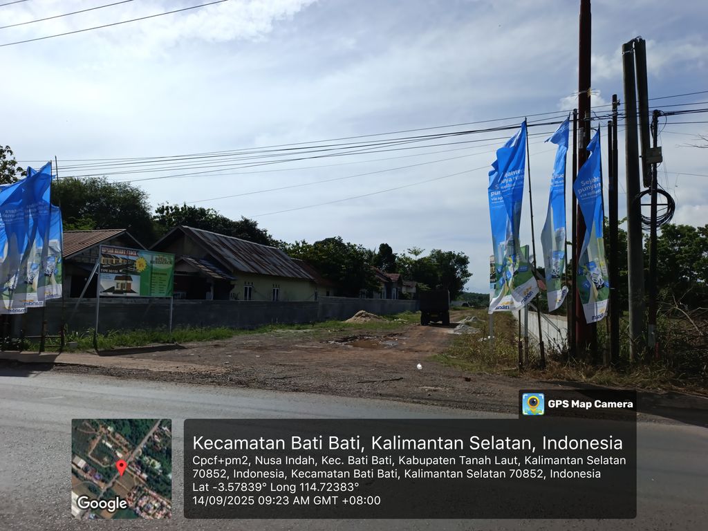 foto gerbang perumahan Royal Residence