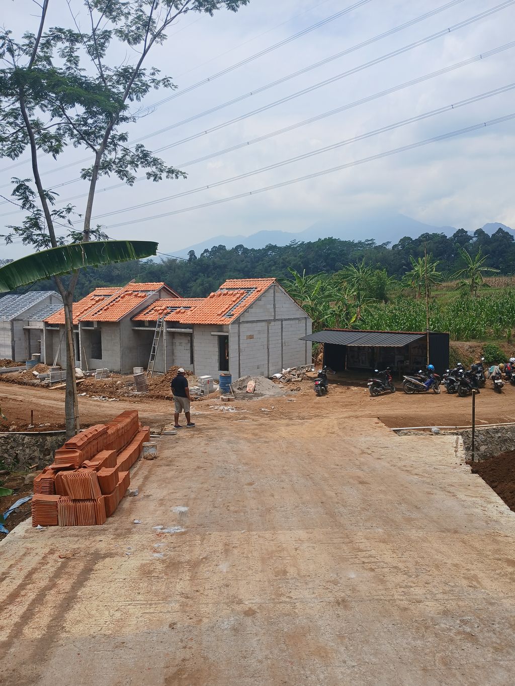 foto posisi tengah perumahan WESTHOM CAMPUREJO TAHAP 1