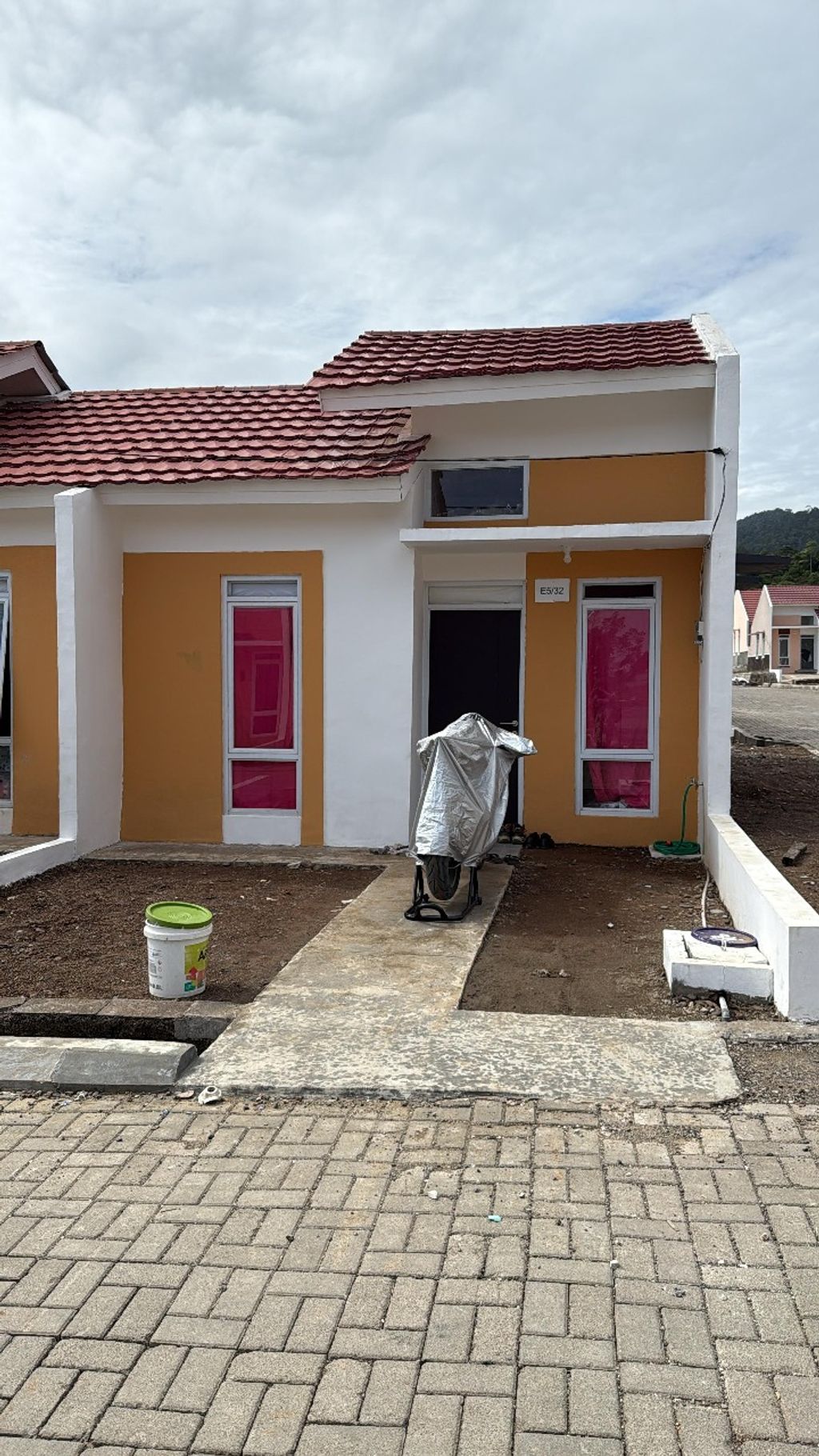 foto tampak rumah tipe 27/83 perumahan PUSPA GRIYA thp2